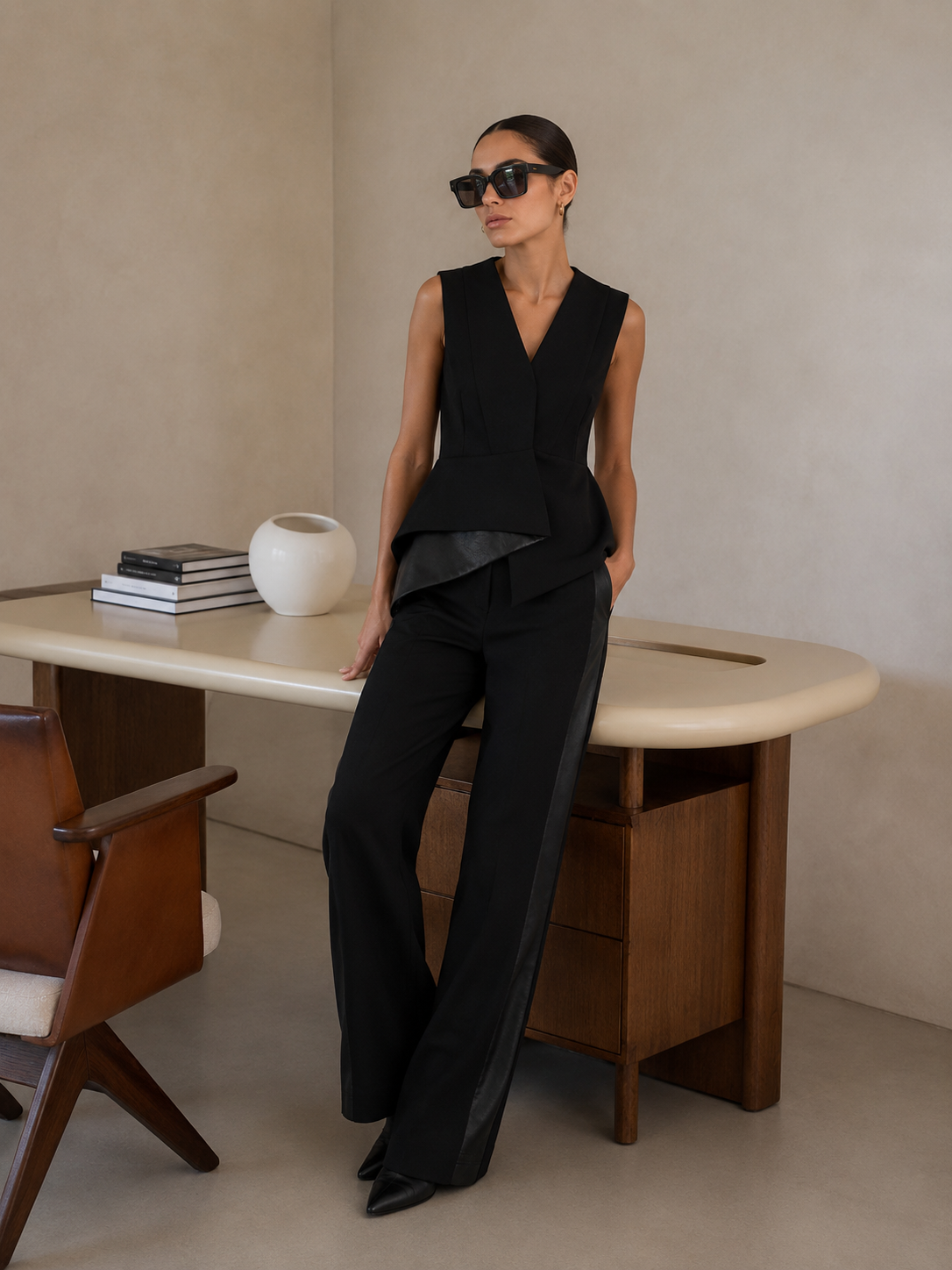 Greta vest faux leather